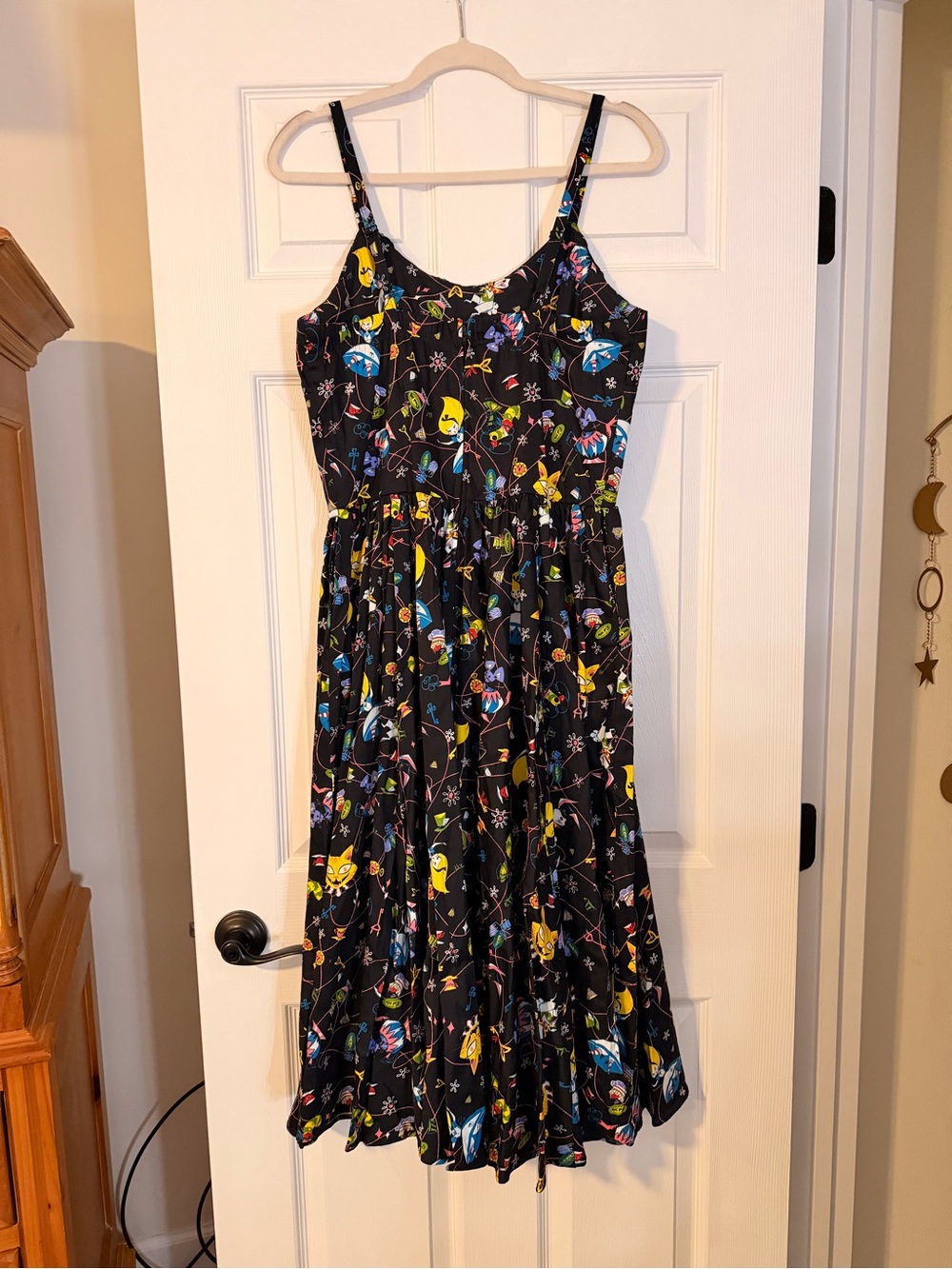 Pinup Couture black dress with pink label and Stephanie Buscema multicolor print - Picture 3 of 7